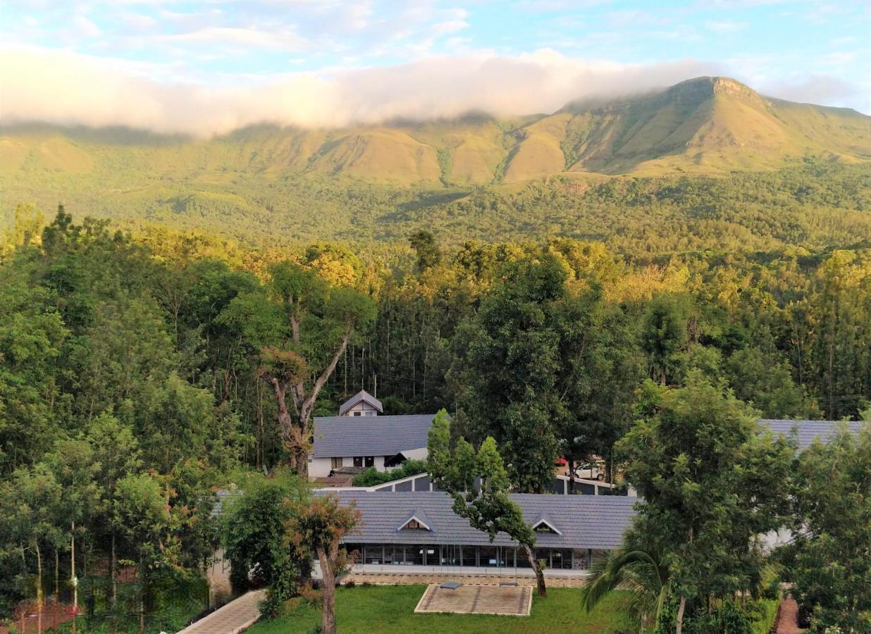 The Blossom Resort - Chikmagalūr Екстериор снимка