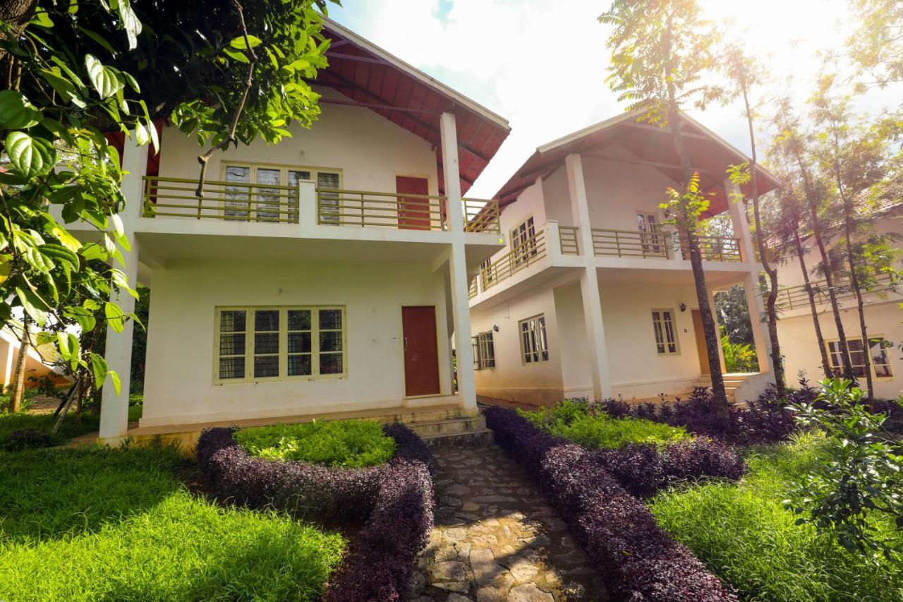 The Blossom Resort - Chikmagalūr Екстериор снимка